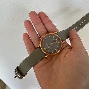 Marc Jacobs Baker Rosetone Grey Leather Watch 36mm